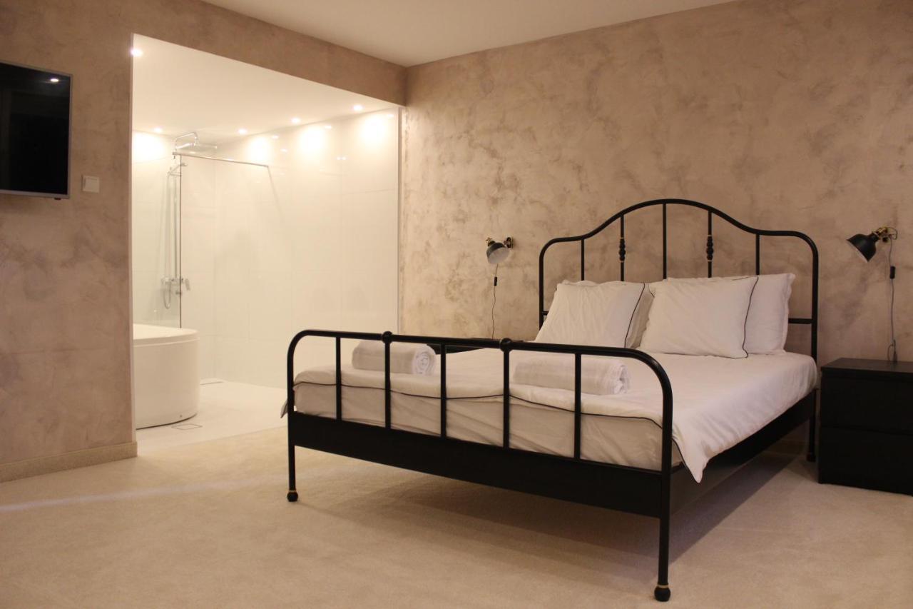 Luxury Apartments Parking In Garage Ni Екстериор снимка